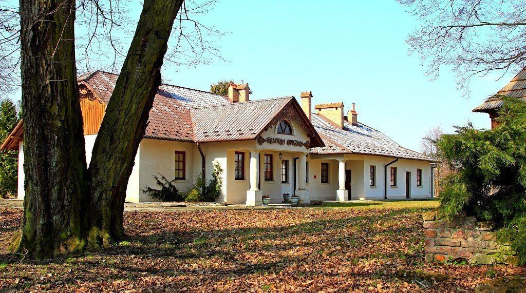 Podworski park obok Muzeum Kresów w Lubaczowie zyska nowy blask.<br/>fot.www.panoramio.com