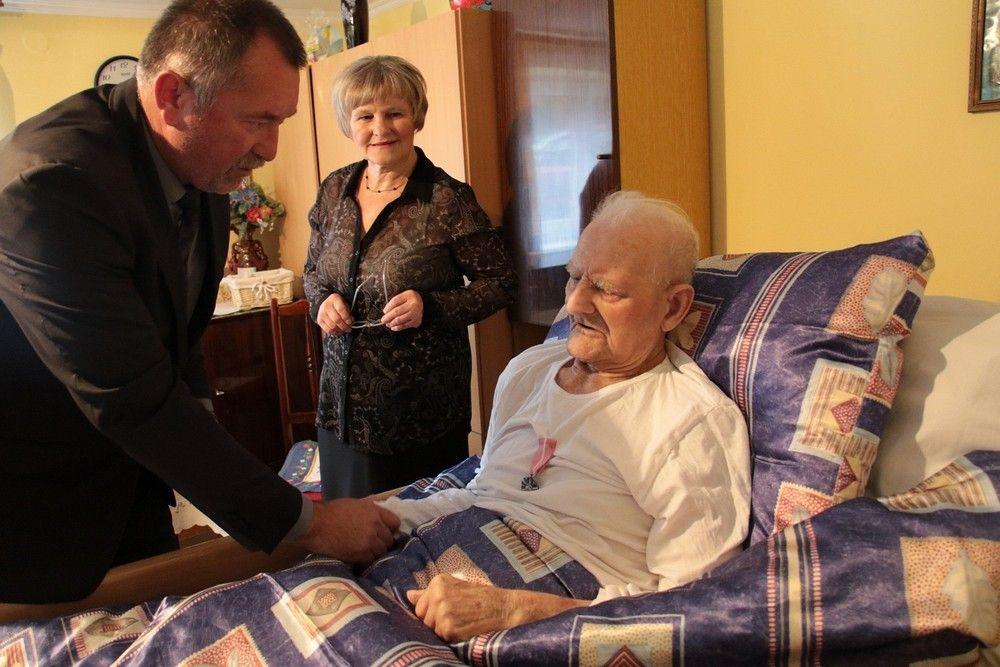 Cecylia i Antoni Dudowie mają za sobą 69 lat małżeństwa. 