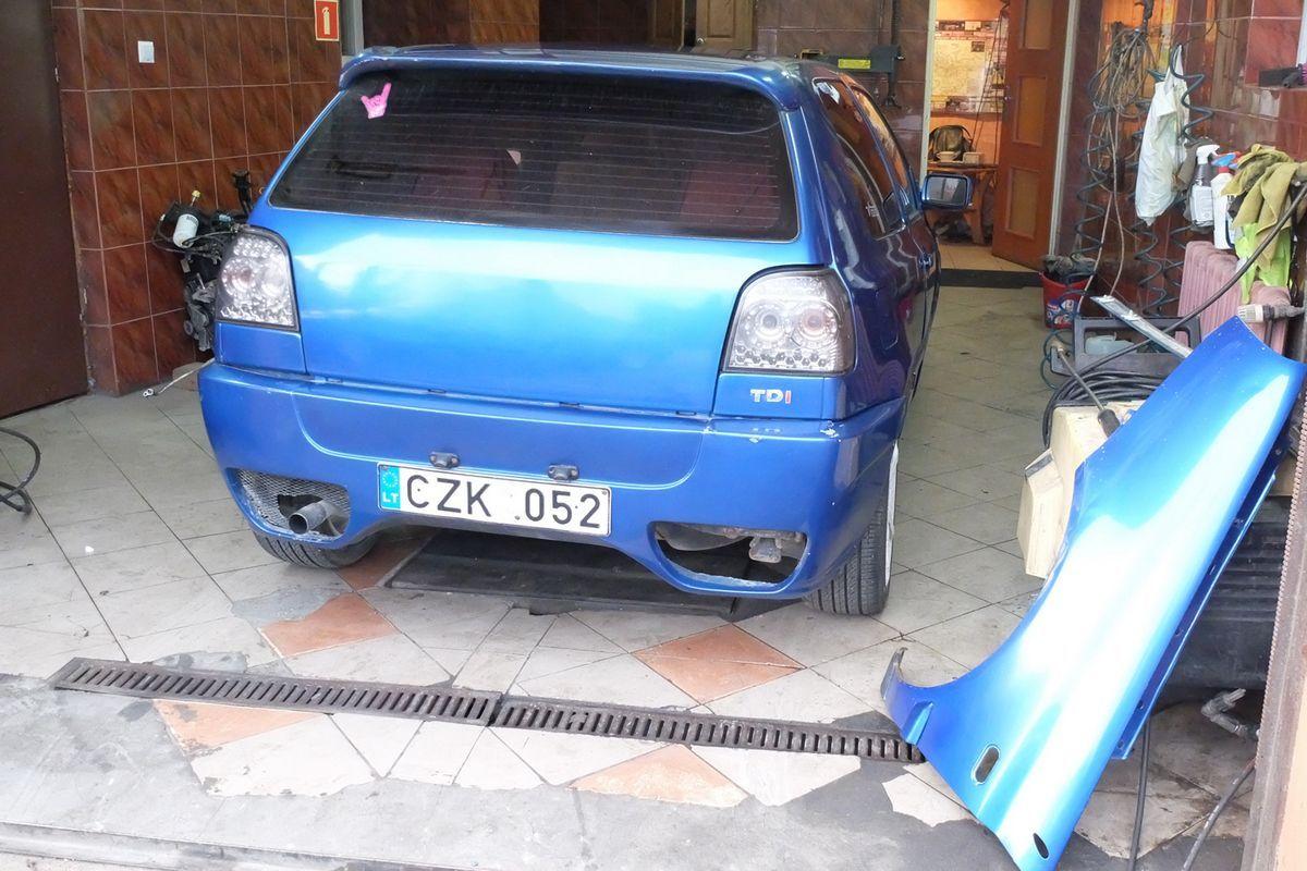 Golf, który sprawcy sobie na krótko „wypożyczyli”.  <br/>fot.Jacek Szwic