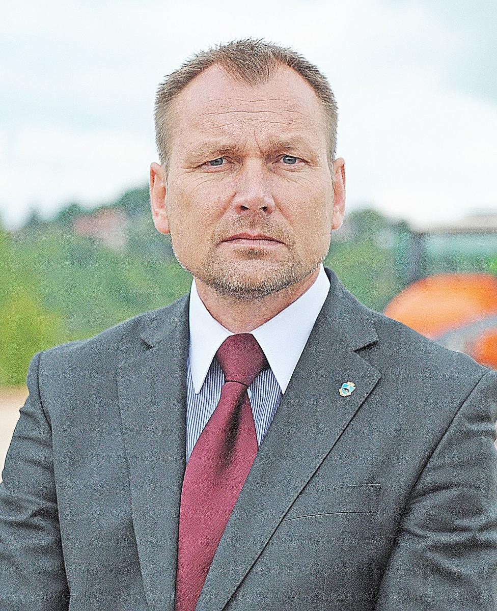 – Ta rada jest uzależniona od miejsc pracy. Większość z tych osób pracuje w instytucjach miejskich czy wojewódzkich, gdzie rządzi PiS. Stąd ich małe, a w zasadzie żadne zaangażowanie w sprawy ważne dla miasta – uważa radny Wojciech Błachowicz (PO).<br/>fot.zbiory własne