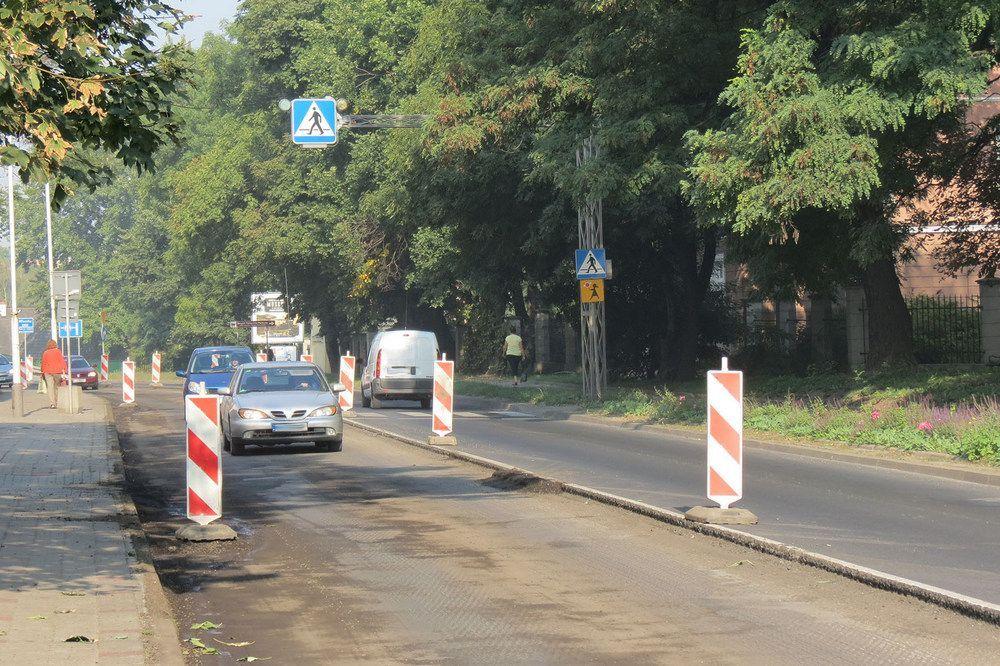 Prace na odcinku drogi nr 94 będą trwały ok. miesiąca, w zależności od warunków atmosferycznych.<br/>fot.Barbara Chmura