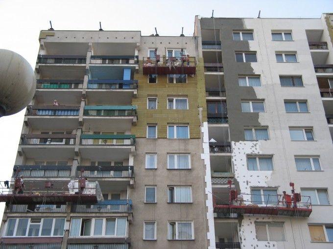 Termomodernizacja budynków znacznie zmniejsza koszty zużycia ciepła.<br/>fot.ze zbiorów własnych