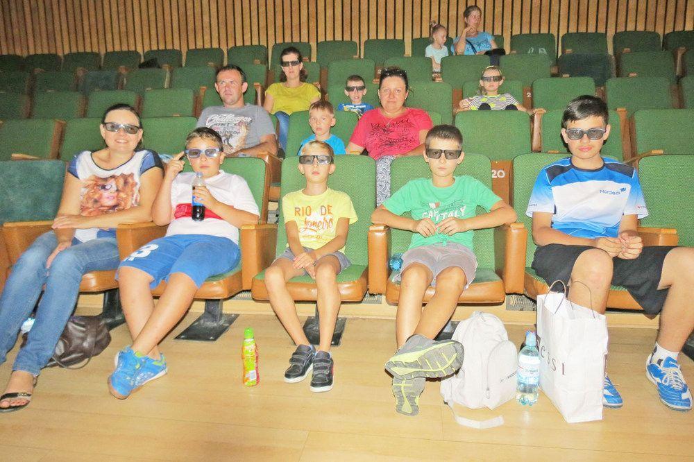 Końcem sierpnia br. kino „Warszawa” zostało wyposażone w system projekcji filmów 3D.  <br/>fot.Barbara Chmura