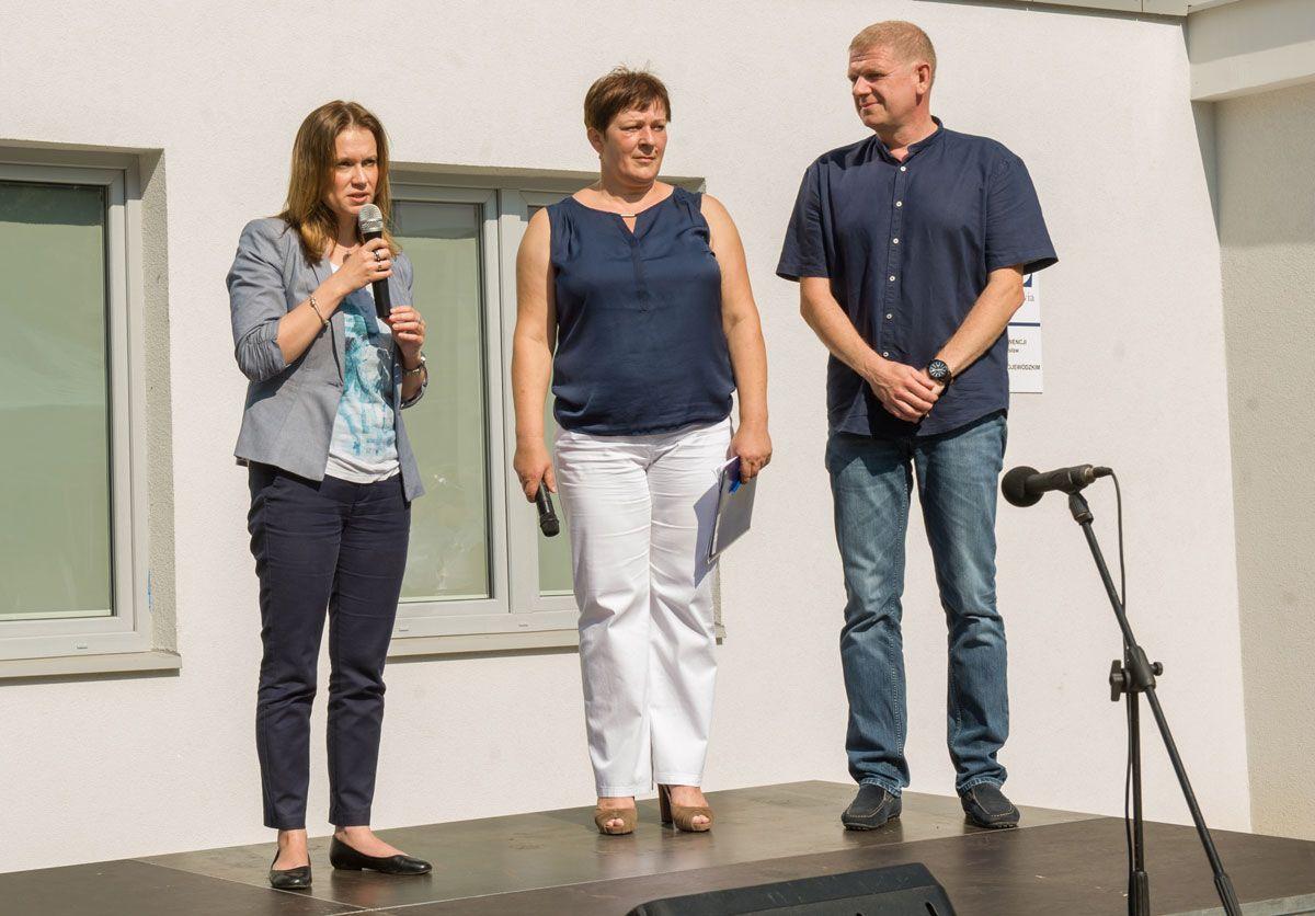 Anna Schmidt- Rodziewicz, Ewa Grabuś i Mariusz Mituś mówili o roli aktywizacji zawodowej osób dotkniętych niepełnosprawnością.
<br/>fot.Roman Kijanka