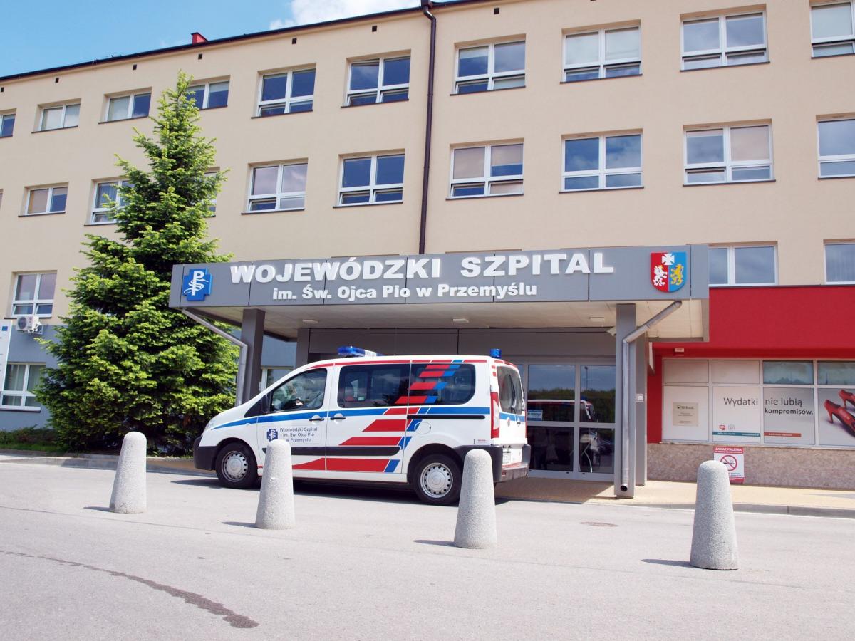Przemyski szpital wojewódzki otrzymał niedawno 1,5 mln zł za nadwykonania. Kolejne pieniądze mają trafić na jego konto niebawem.<br/>fot.Mariusz Godos