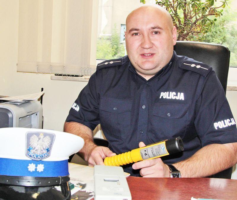 – Z odmową poddania się badaniu na zawartość alkoholu spotykamy się bardzo rzadko – mówi asp. Jarosław Bąk z KPP w Jarosławiu.<br/>fot.Roman Kijanka
