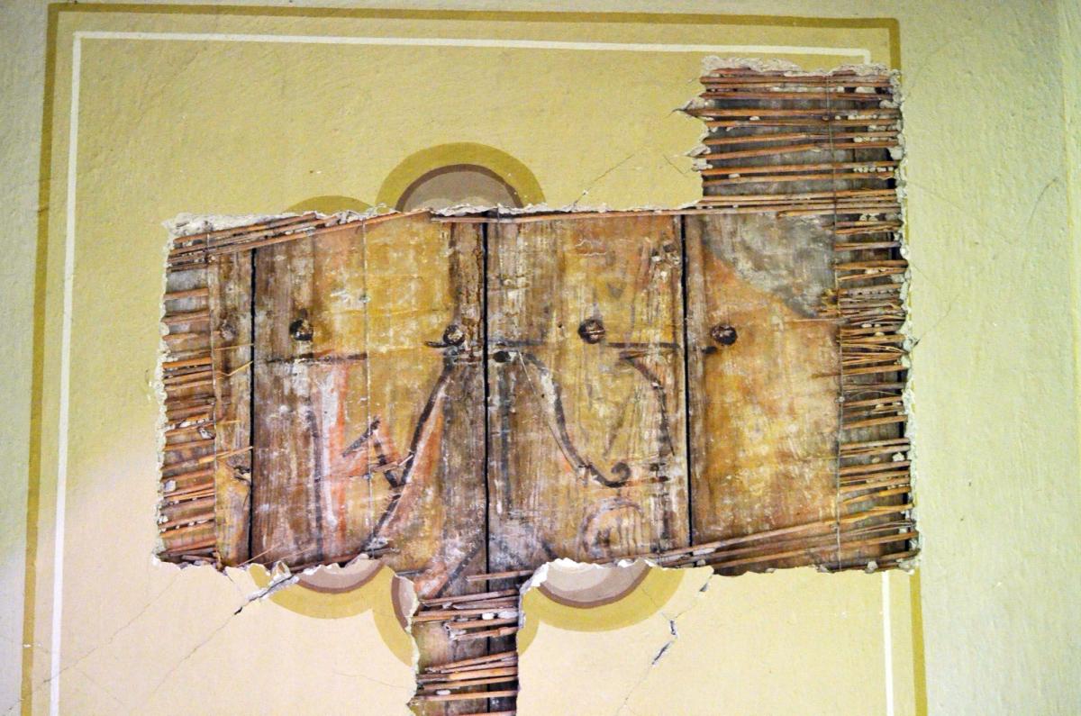 Fragment oryginalnej XVIII-wiecznej dekoracji drewnianego kościoła pw. świętych Piotra i Pawła w Medyce.<br/>fot.ze zbiorów własnych