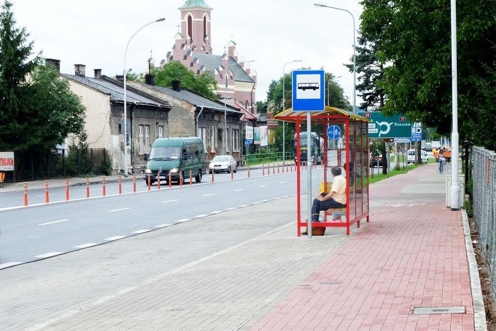 Przystanek na ulicy Lwowskiej, w okolicy którego grasował ekshibicjonista.<br/>fot.Jacek Szwic