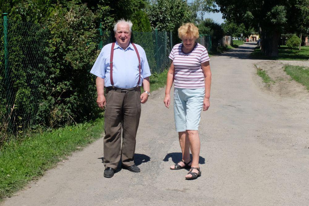 – Już osiem lat walczymy o remont ulicy Wiarowej – mówi prezes Zarządu Ogrodu Działkowego „Relax”.<br/>fot.Jacek Szwic