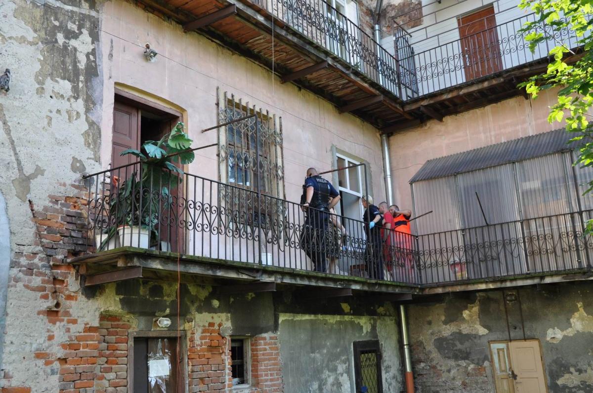 Policjanci pracowali na miejscu zdarzenia przez kilka godzin.<br/>fot.Paweł Bugira