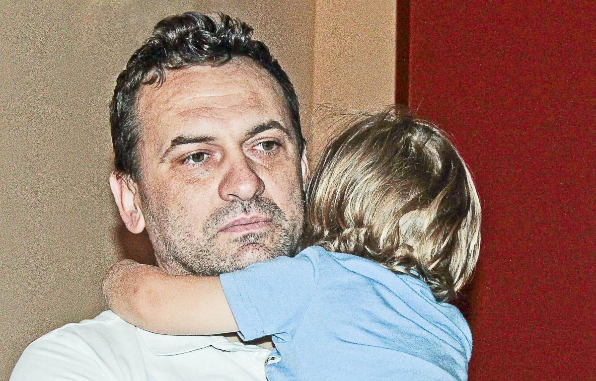 – Gdzie jesteś, skoro dziecko jest w swoim domu? Po prostu przyjedź, bo syn czeka – prosi matkę syna pan Daniel, posądzony przez nią o uprowadzenie chłopca.<br/>fot.Roman Kijanka