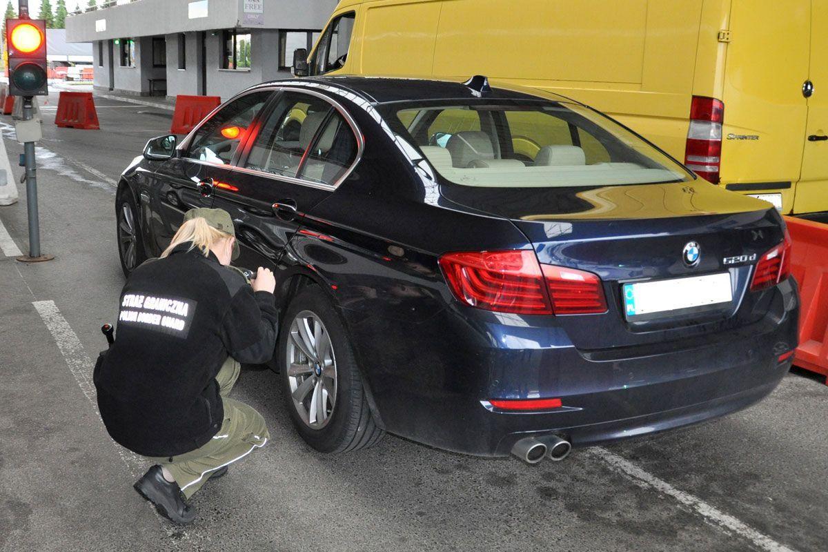Luksusowe BMW pozostało w Polsce i wróci do właściciela.