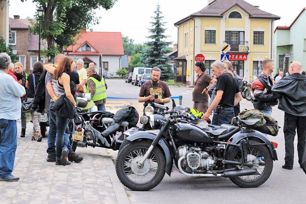 Właściciele najstarszych motocykli biorą udział w rajdzie już po raz dziewiąty.<br/>fot.Justyna Zając