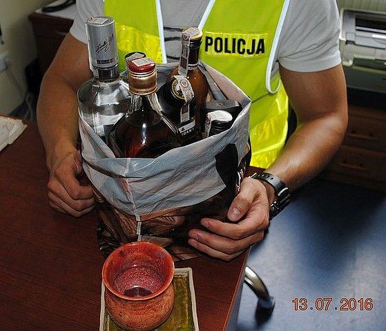 Odzyskane przez policjantów mienie.<br/>fot.KPP Jarosław