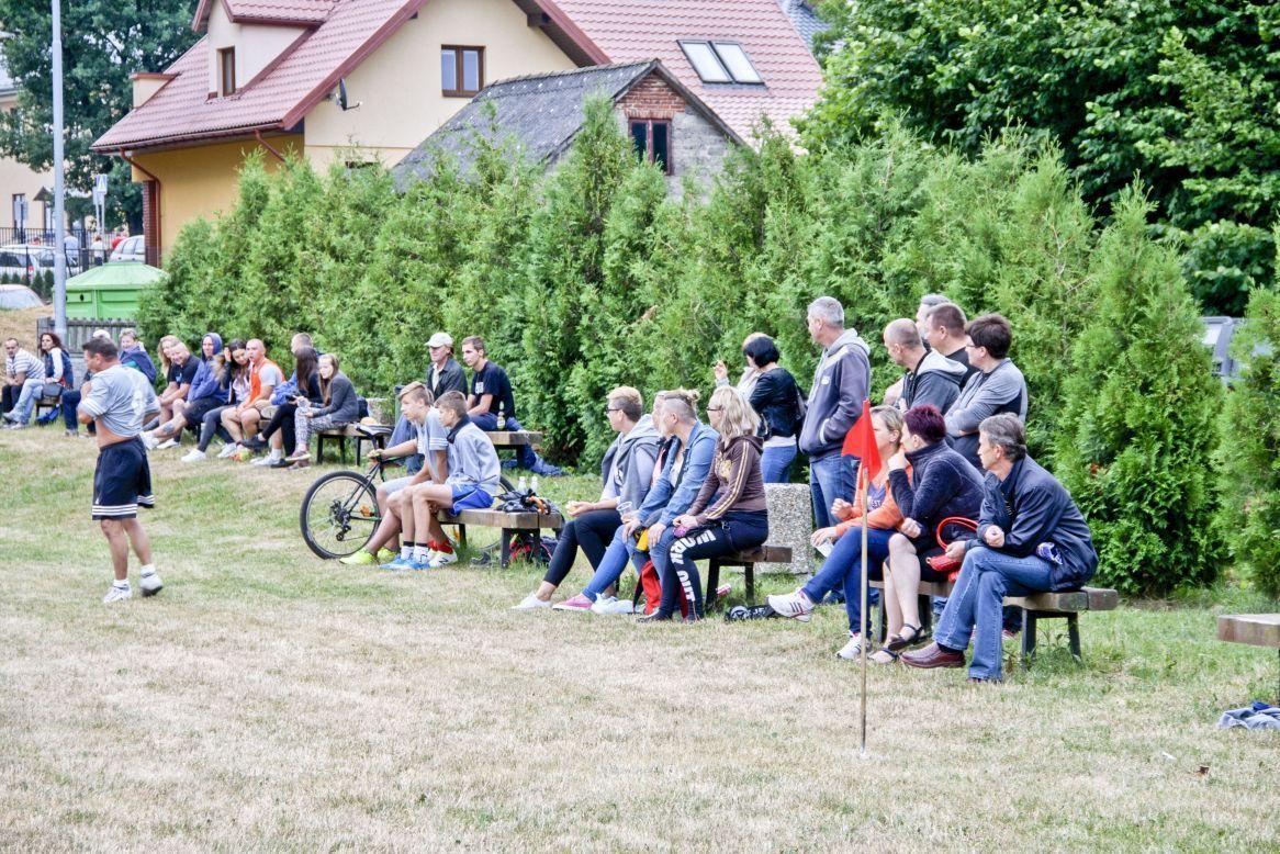 Piknik był okazją do spotkań sąsiadów z dzielnicy, ale również mieszkańców Lubaczowa.<br/>fot.Marcin Materniak