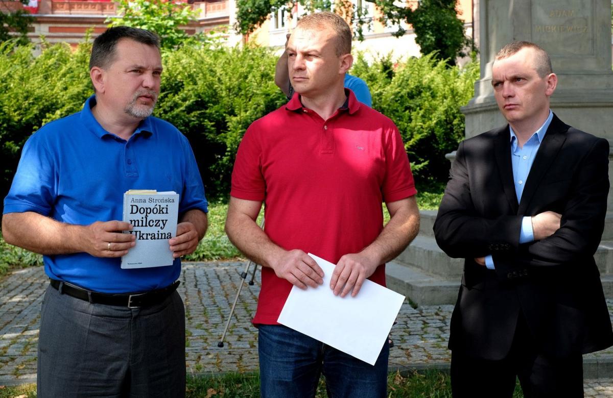 Uczestnikami konferencji byli m.in. (od lewej): Andrzej Zapałowski, Mirosław Majkowski i Robert Wróbel.<br/>fot.zbiory własne