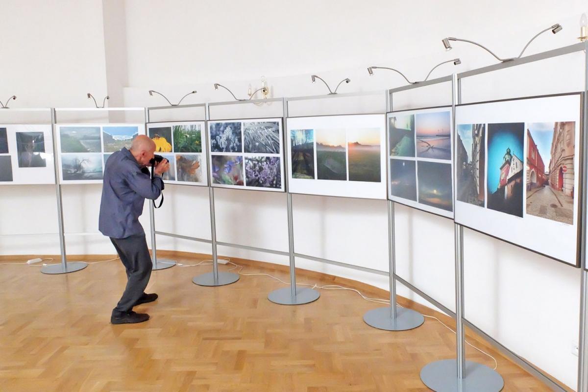 Fragment wystawy studentów Państwowej Wyższej Szkoły Wschodnioeuropejskiej w Przemyślu<br/>fot.Jacek Szwic