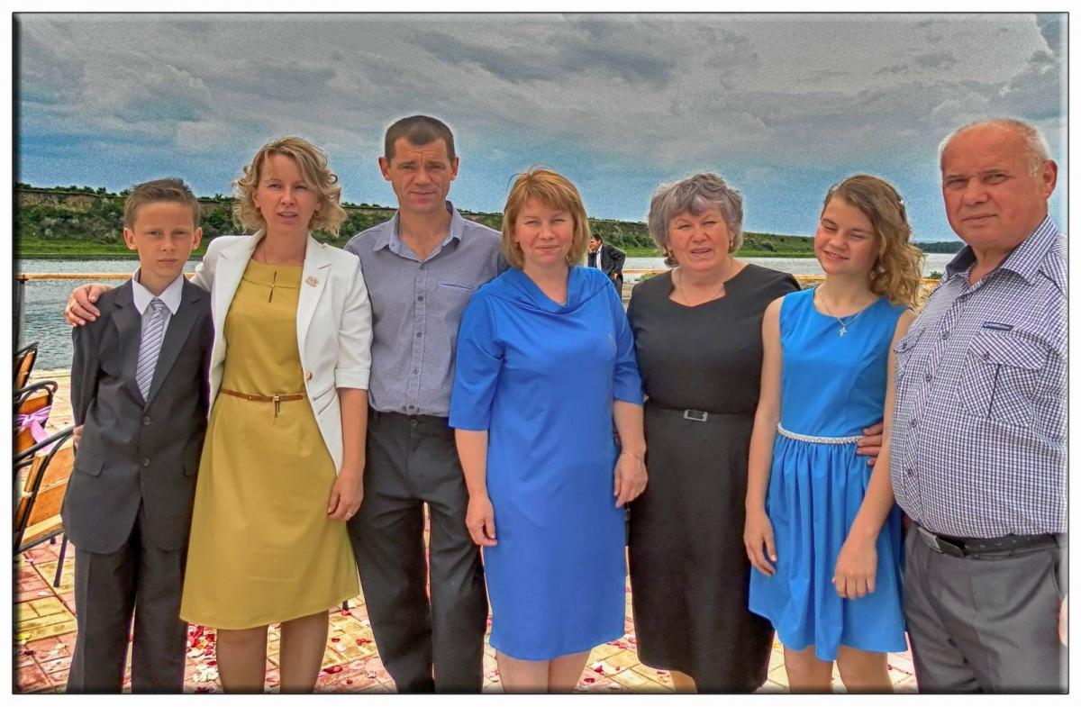 Władek (pierwszy z lewej) i Dasza (wkrótce przyjadą do Przemyśla. <br/>fot.archiwum