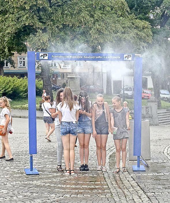 Mgiełka wody dla ochłody.<br/>fot.Jacek Szwic