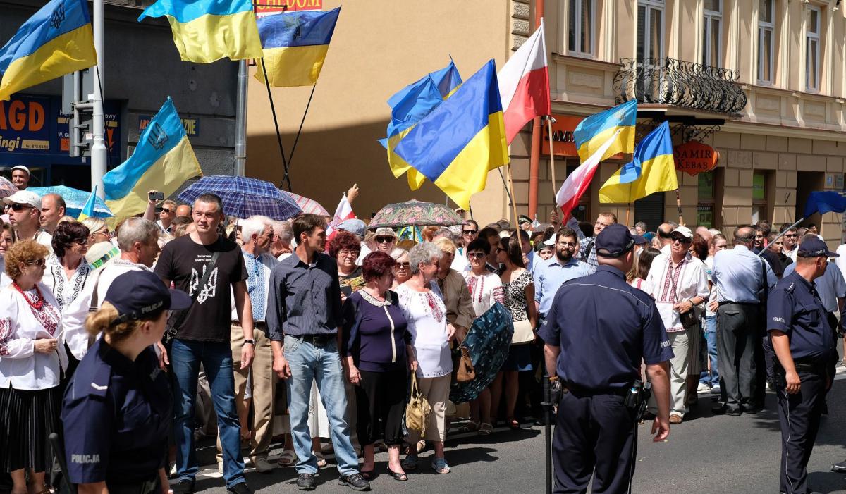 Uczestnicy procesji szli na Ukraiński Cmentarz Wojenny. <br/>fot.zbiory własne