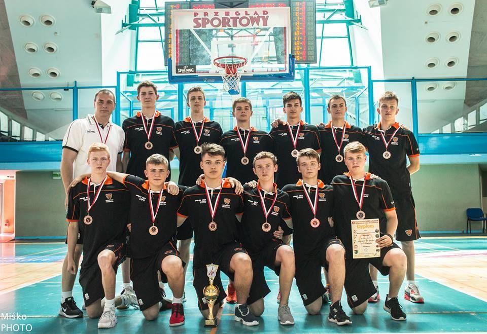 Reprezentacja Gimnazjum „Morawa” Przemyśl zajęła 3. miejsce w finale krajowym Gimnazjady.<br/>fot.Paweł Miśko