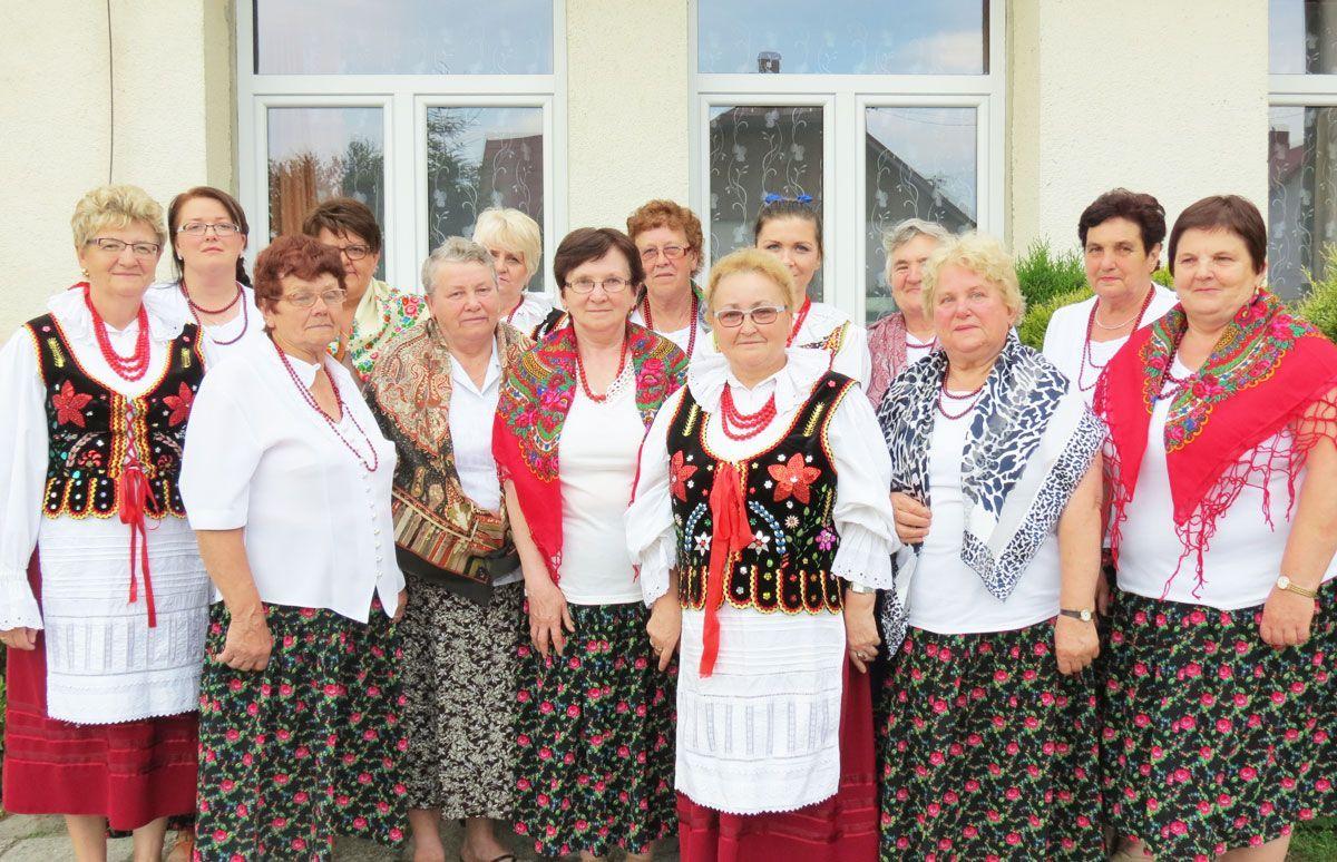 Członkinie Koła Gospodyń Wiejskich z Zarzecza aktywnie uczestniczą w życiu lokalnej społeczności.<br/>fot.Barbara Chmura
