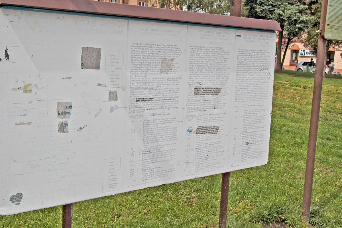 Możliwe, że tak pokazana trasa szlaku wodnego jest przeznaczona dla specjalistów od sztuki przetrwania, którzy muszą sami sobie radzić, a nie korzystać z udogodnień.<br/>fot.Roman Kijanka