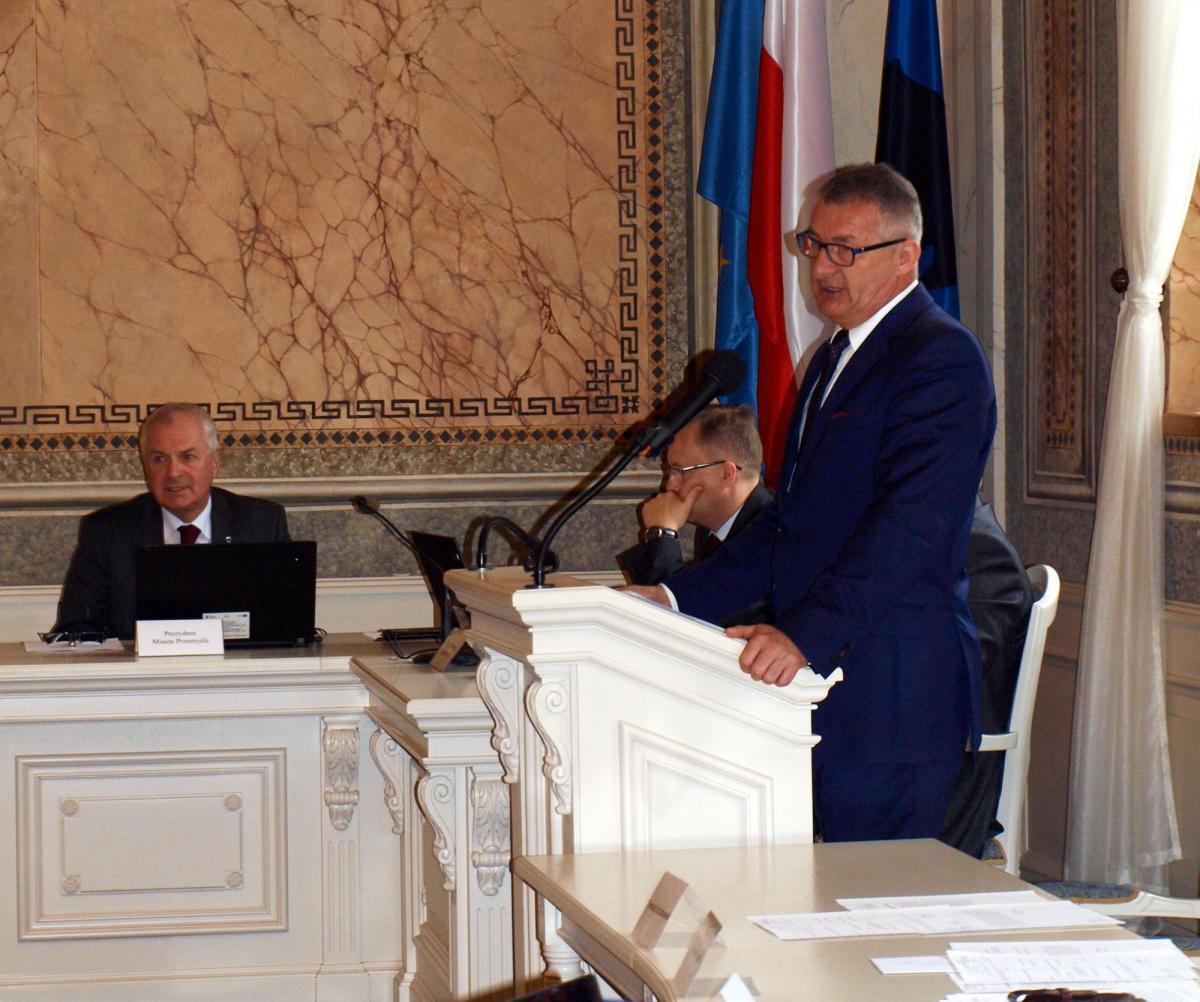 Poseł Marek Rząsa (PO) zapowiedział, że oddaje dyrektora szpitala wojewódzkiego w Przemyślu Piotra Ciompę do sądu.<br/>fot.Mariusz Godos