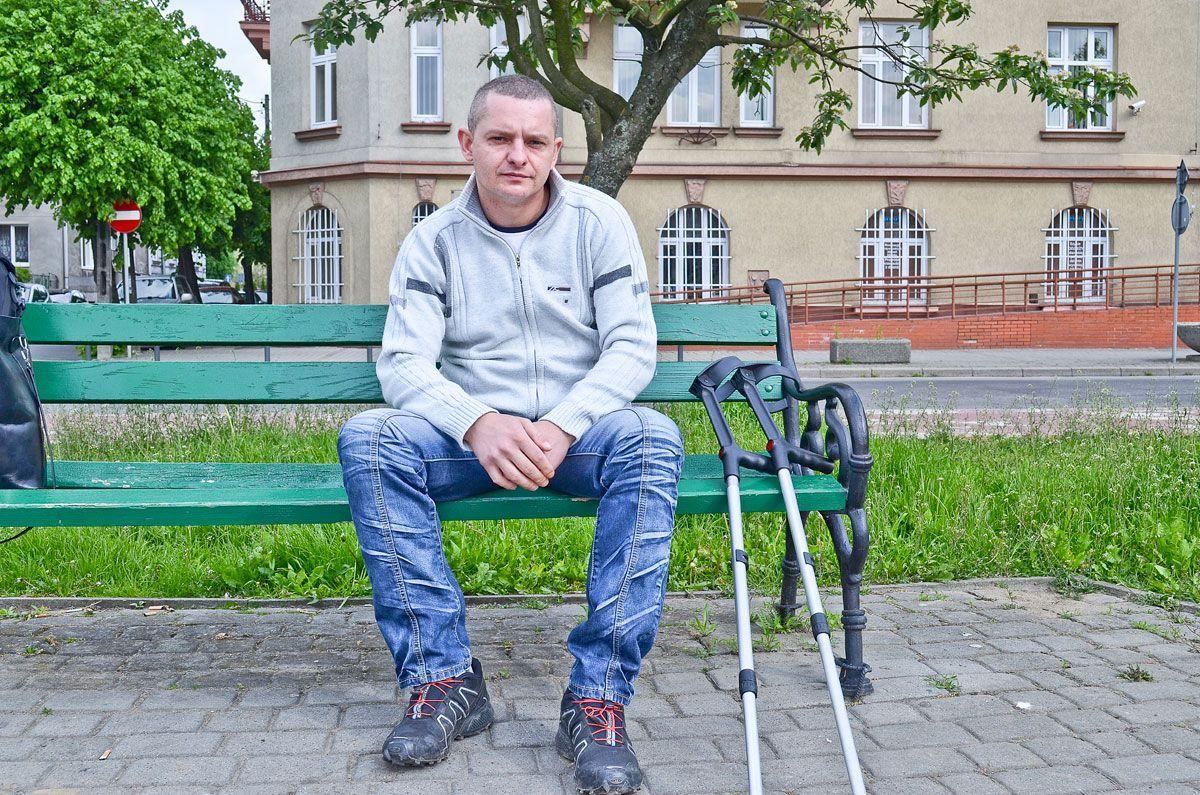 Pieniądze na leczenie i rehabilitację pana Roberta można wpłacać na konto Polskiego Towarzystwa Walki z Kalectwem – 48 1020 4274 0000 1902 0060 3738 (koniecznie z dopiskiem Robert Fedio).<br/>fot.Aleksandra Białoń