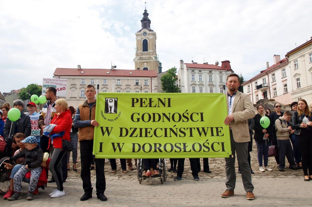 Dzień Godności Osób Niepełnosprawnych Intelektualnie odbył się w Przemyślu 11 maja br.<br/>fot.Mariusz Godos