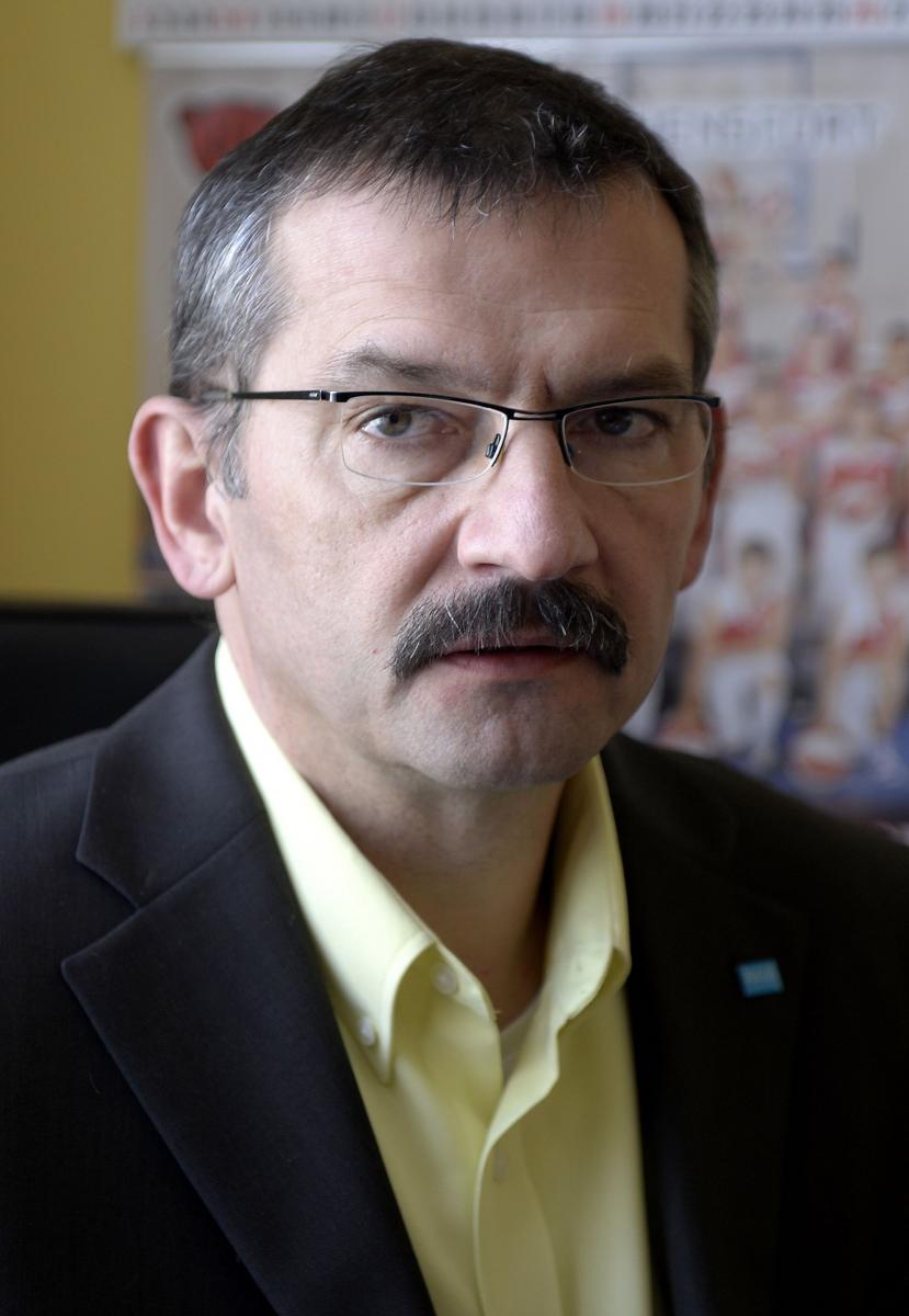 Dotychczasowy naczelnik Wydziału Promocji, Sportu, Turystyki i Kultury Urzędu Miejskiego w Przemyślu Mariusz Zamirski został dyrektorem II Liceum Ogólnokształcącego im. prof. Kazimierza Morawskiego w Przemyślu.<br/>fot.zbiory własne