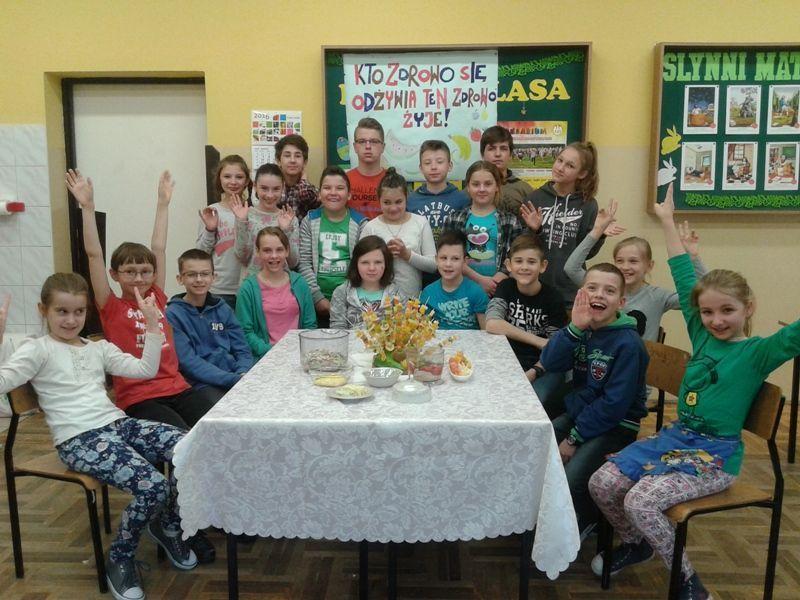 Uczniowie szkoły w Małkowicach z sukcesem przebrnęli przez oba etapy konkursu. <br/>fot.SP w Małkowicach