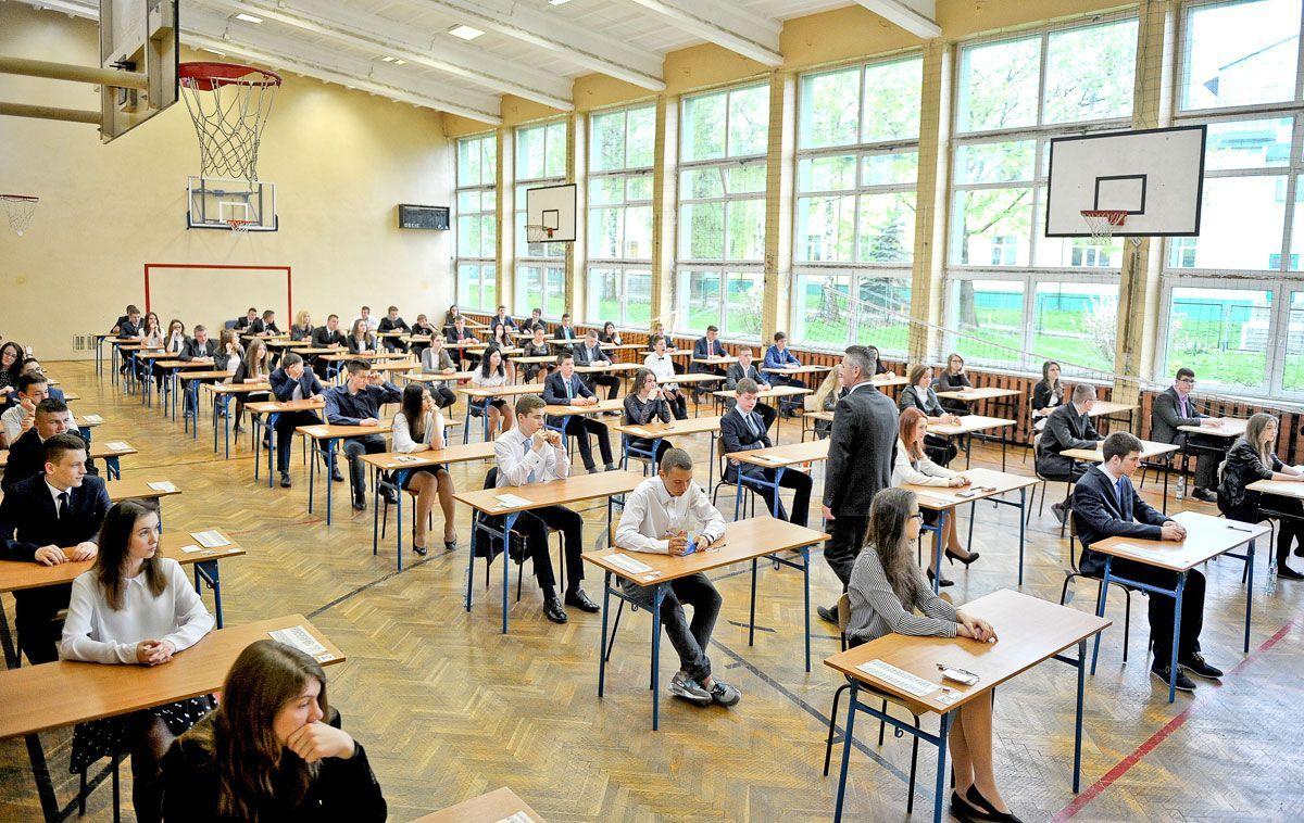 Do egzaminu wieńczącego naukę w gimnazjum przystąpili m.in. trzecioklasiści z Gimnazjum nr 3 w Przemyślu.<br/>fot.zbiory własne