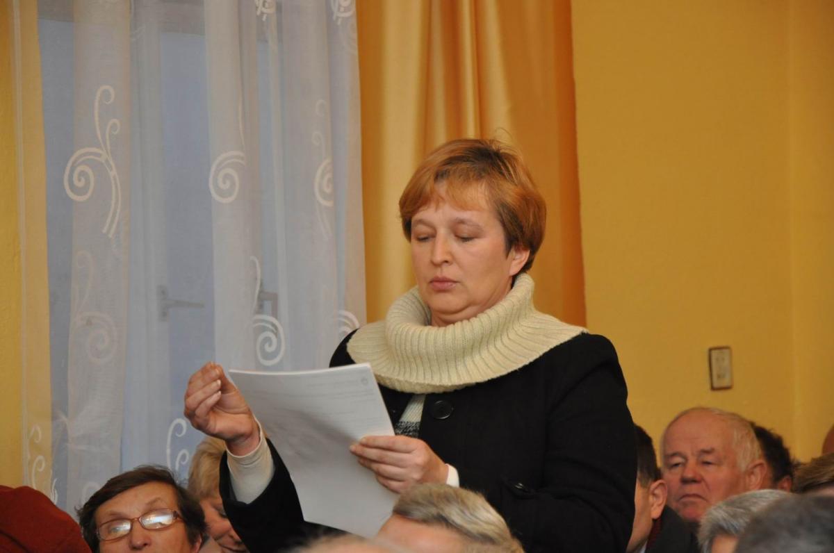 Informacja o unieważnieniu uchwały rady miejskiej na pewno ucieszy mieszkańców Buszkowic, którzy sprzeciwiali się lokalizacji cmentarza. Na zdjęciu spotkanie wiejskie zorganizowane w tej sprawie w styczniu 2014 r. <br/>fot.Paweł Bugira