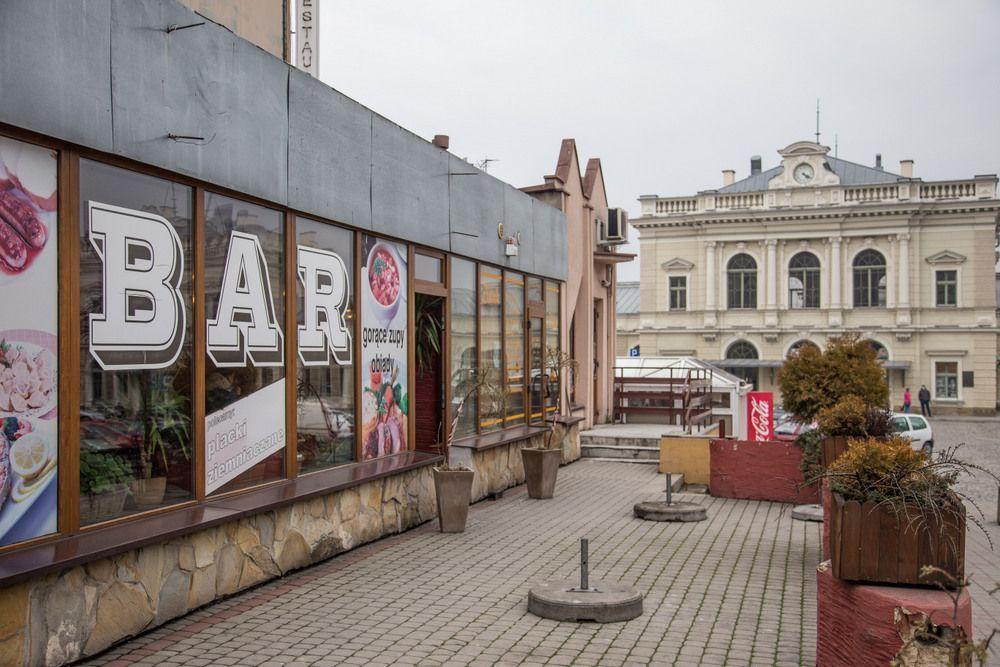 Placki przygotowywane są praktycznie na oczach klienta. Wszystko robione jest według starej receptury, nawet składniki od lat kupowane są od tych samych dostawców.<br/>fot.Kamil Jacek Zarański
