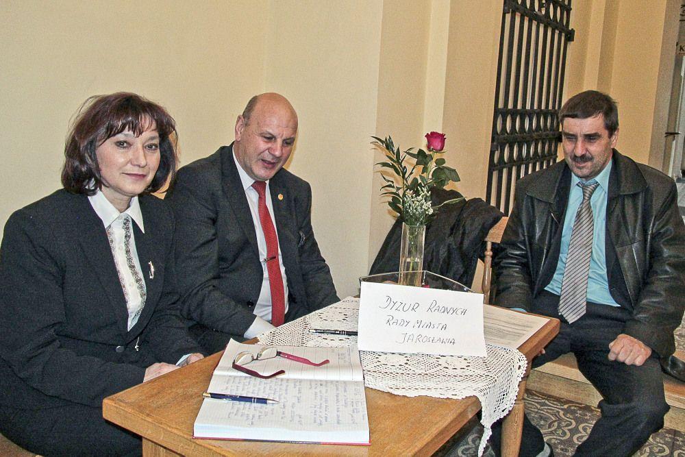 – Chcemy być bliżej mieszkańców – tłumaczą Grażyna Prząda, Jacek Hołub i Mariusz Walter.<br/>fot.Roman Kijanka