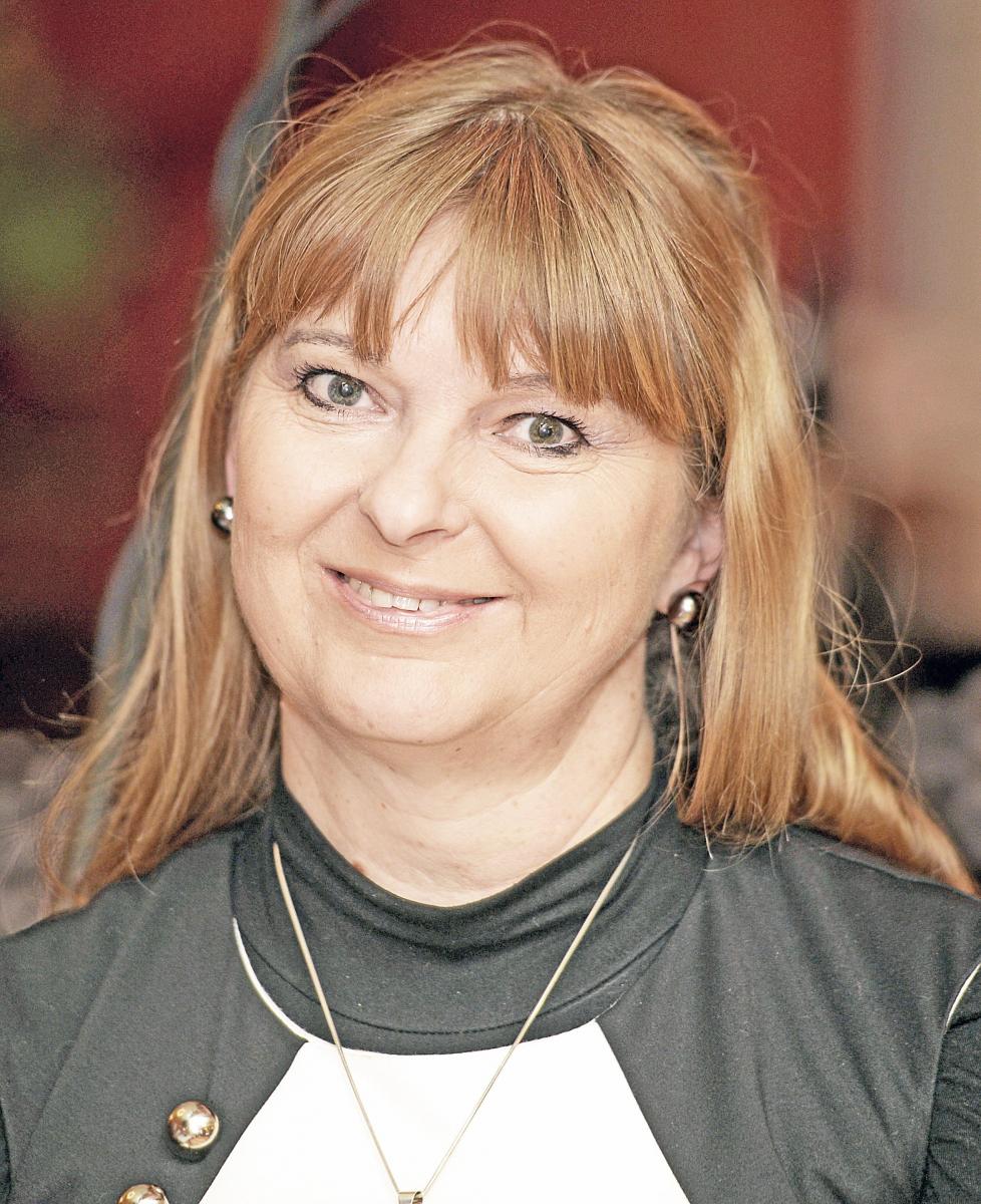 – Nie może być tak, że bez podania żadnego merytorycznego powodu odwołuje się kogoś ze stanowiska pracy, choć mam świadomość, że jak się uprą w Rzeszowie, to mnie odwołają – twierdzi Grażyna Stojak.<br/>fot.zbiory własne