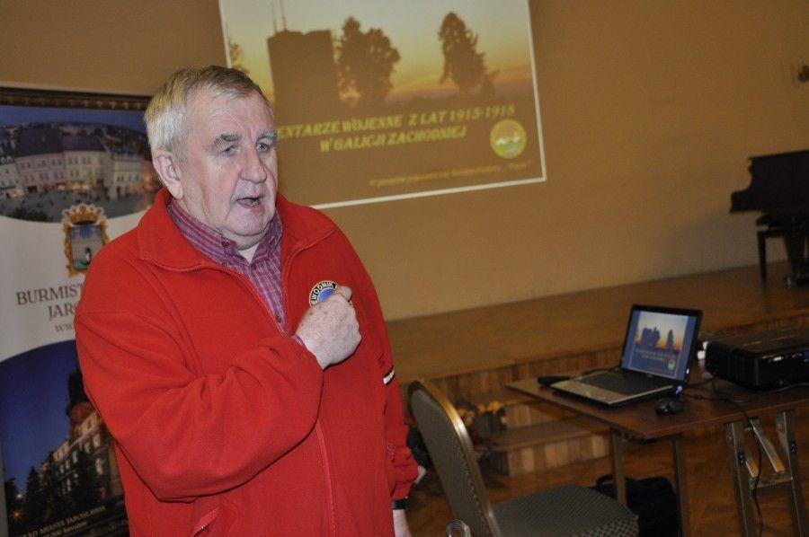 Roman Frodyma pokazał, że historia wojennych cmentarzy może być ciekawa.