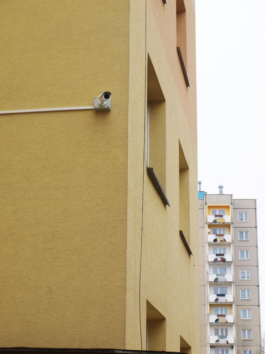 Tego typu kamery monitoringu zainstalowane są na kilku przemyskich osiedlach. Ale to wciąż zbyt mało.<br/>fot.Mariusz Godos