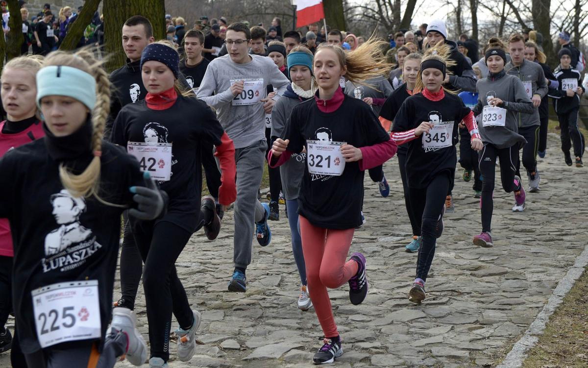 Każdy zawodnik bez względu na zajęte miejsce otrzymał pamiątkowy medal.