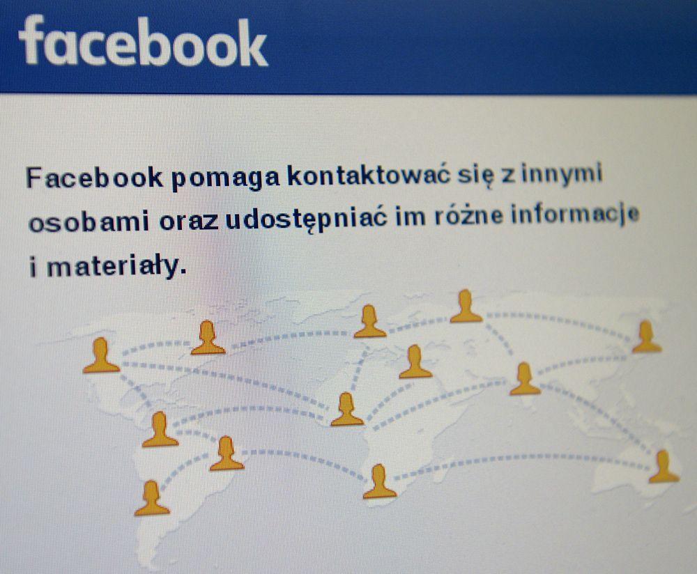 Facebook jest najpopularniejszym portalem społecznościowym, więc trudno się dziwić, że trafiają tutaj i naciągacze.<br/>fot.zbiory własne