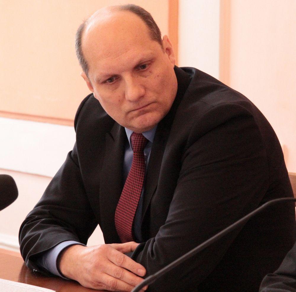 – Pamiętajmy, że oprócz liceum mamy dobrze funkcjonujące gimnazjum, któremu likwidacja nie grozi – przypominał Szczepan Łąka, nauczyciel w ZSO i wiceprzewodniczący rady miasta.<br/>fot.Roman Kijanka