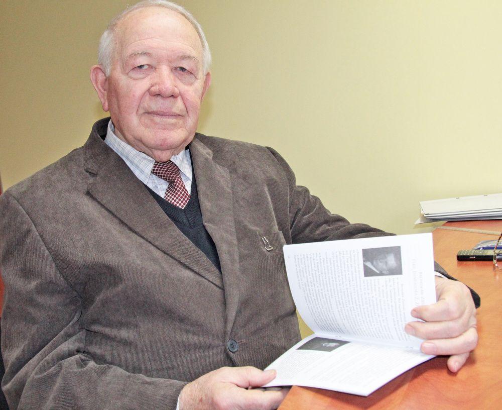 – Otrzymane środki zostaną w całości przeznaczone na stypendia dla najzdolniejszych i wyróżniających się uczniów i studentów – zapewnia Stanisław Kiełbowicz.<br/>fot.Roman Kijanka