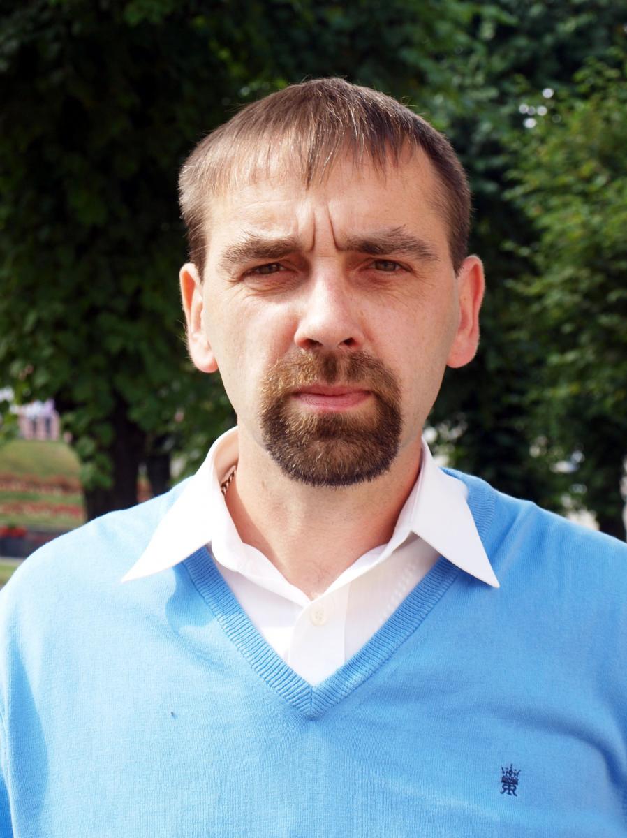 – Chcemy być blisko ludzi, by słuchać ich opinii w sprawach dla nich ważnych – zapewnia przewodniczący przemyskiego koła .Nowoczesnej Paweł Haliniak.<br/>fot.Mariusz Godos