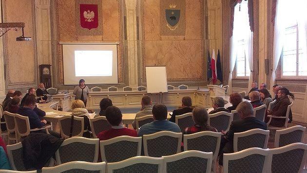 Inauguracyjne spotkanie w sprawie przemyskiego klastra odbyło się na początku roku w urzędzie miasta. Uczestniczyło w nim 36 przedstawicieli różnych podmiotów branży turystycznej i innych, również zainteresowanych współpracą<br/>fot.UM Przemyśl