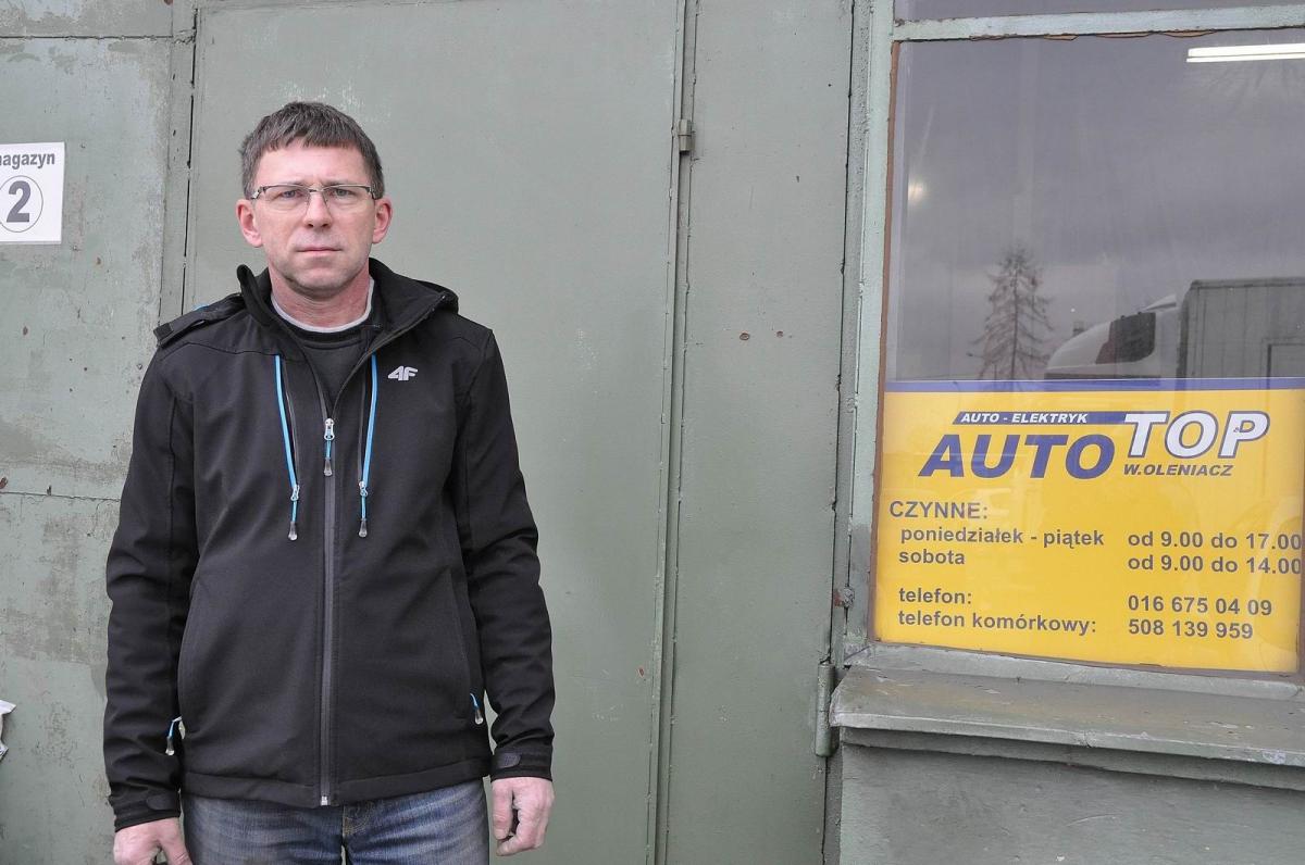 – Myślę, że pod koniec stycznia będę mógł otworzyć zakład w nowym miejscu na terenie bazy MZK – mówi Witold Oleniacz.<br/>fot.Paweł Bugira