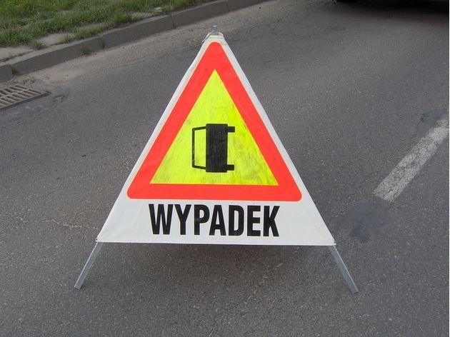 W wypadku, do którego doszło dziś rano w Torkach, poważnie ucierpiał 23-letni obywatel Ukrainy.<br/>fot.serwis policji