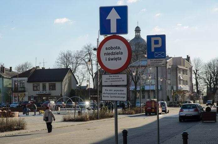 Dzięki nowemu rozwiązaniu przybędzie nowych miejsc parkingowych.<br/>fot.Tomasz Mielnik