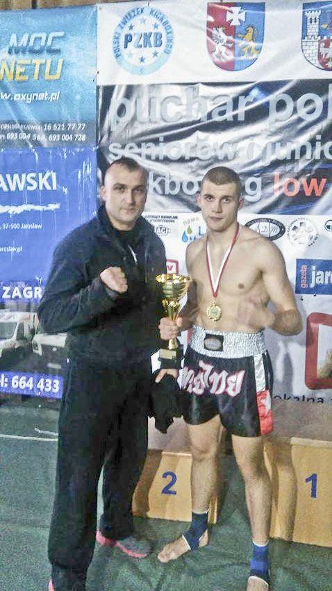 Dawid Surmiak razem z tatą Wojciechem – Puchar Polski w Kickboxingu Low Kick Jarosław.