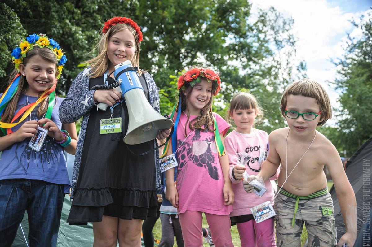 Wydarzenia festiwalowe przeznaczone są dla rożnych grup wiekowych i osób o różnych zainteresowaniach, swoją spójność zachowują jednak dzięki skupieniu się wokół jednego, przewodniego tematu festiwalu, który co roku jest inny. Swoją atrakcję mają najmłodsi. To tzw. Dzieciowioska.<br/>fot.ze zbiorów o
